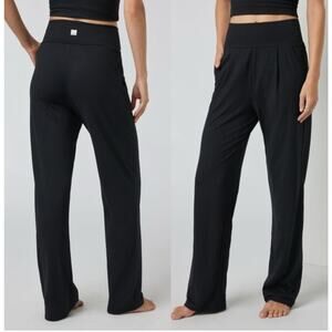 Vuori Lux At Ease Straight Leg Pans Women's Sz XL Black